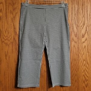 NWT Daisy Street Black & White Buffalo Check Capri Pant Size XL
